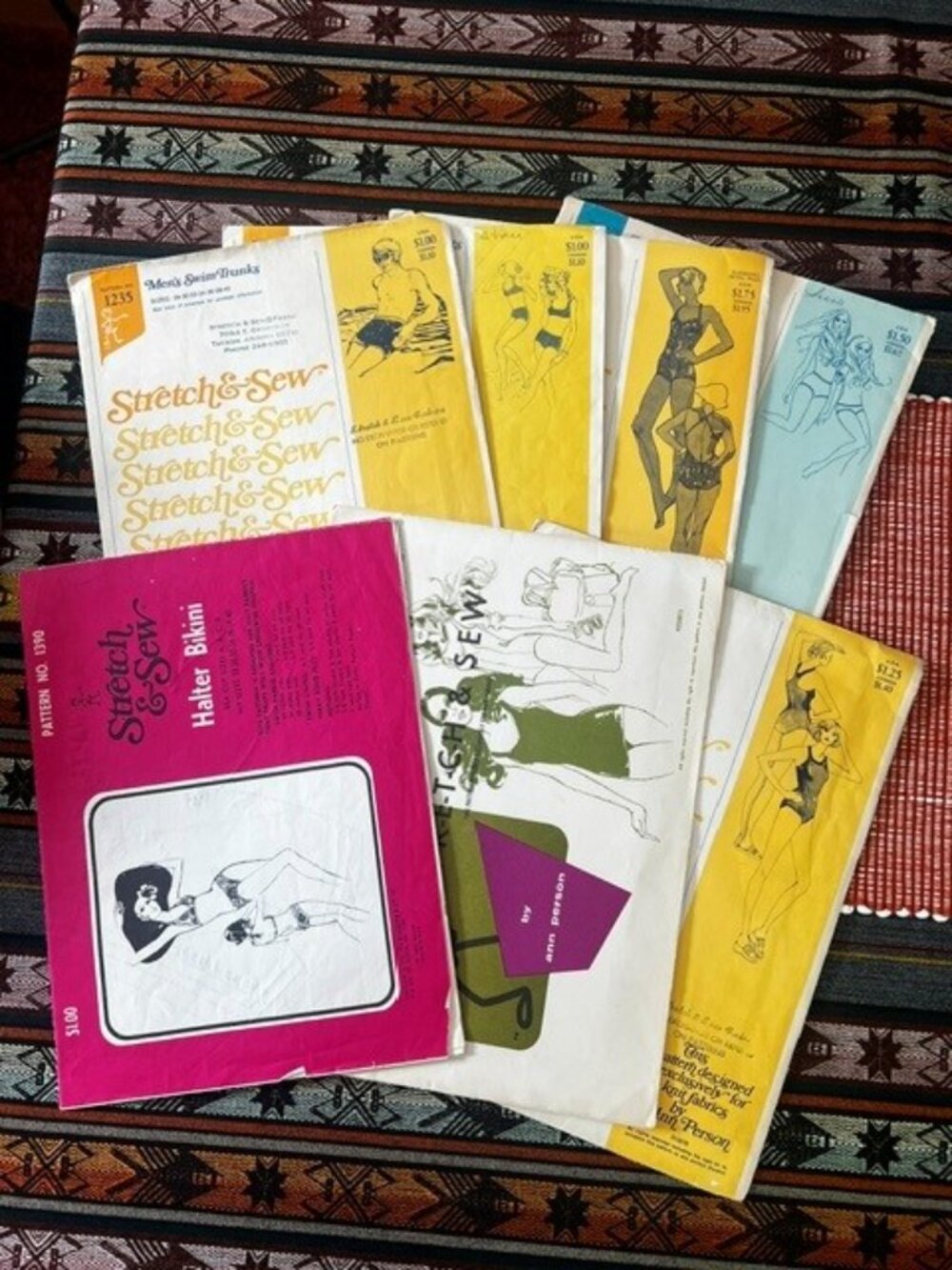 Misc. Vintage Sewing/Craft Patterns. To be auctioned LIVE. See details below. - Picture 11 of 13